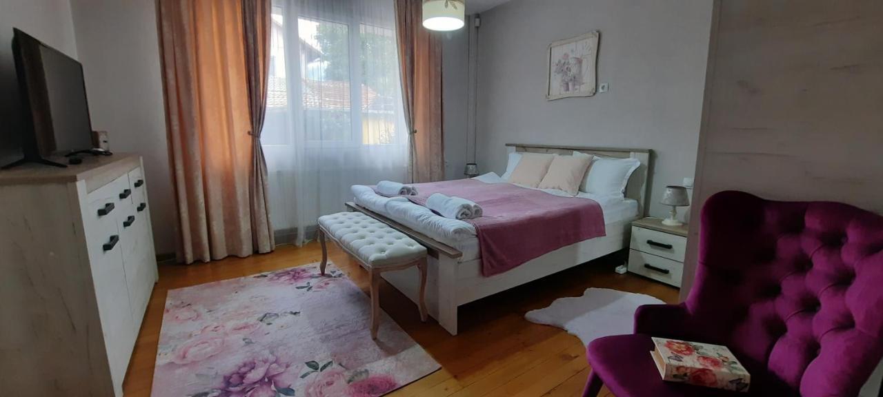 בנסקו Infinity Boutique Apartments מראה חיצוני תמונה