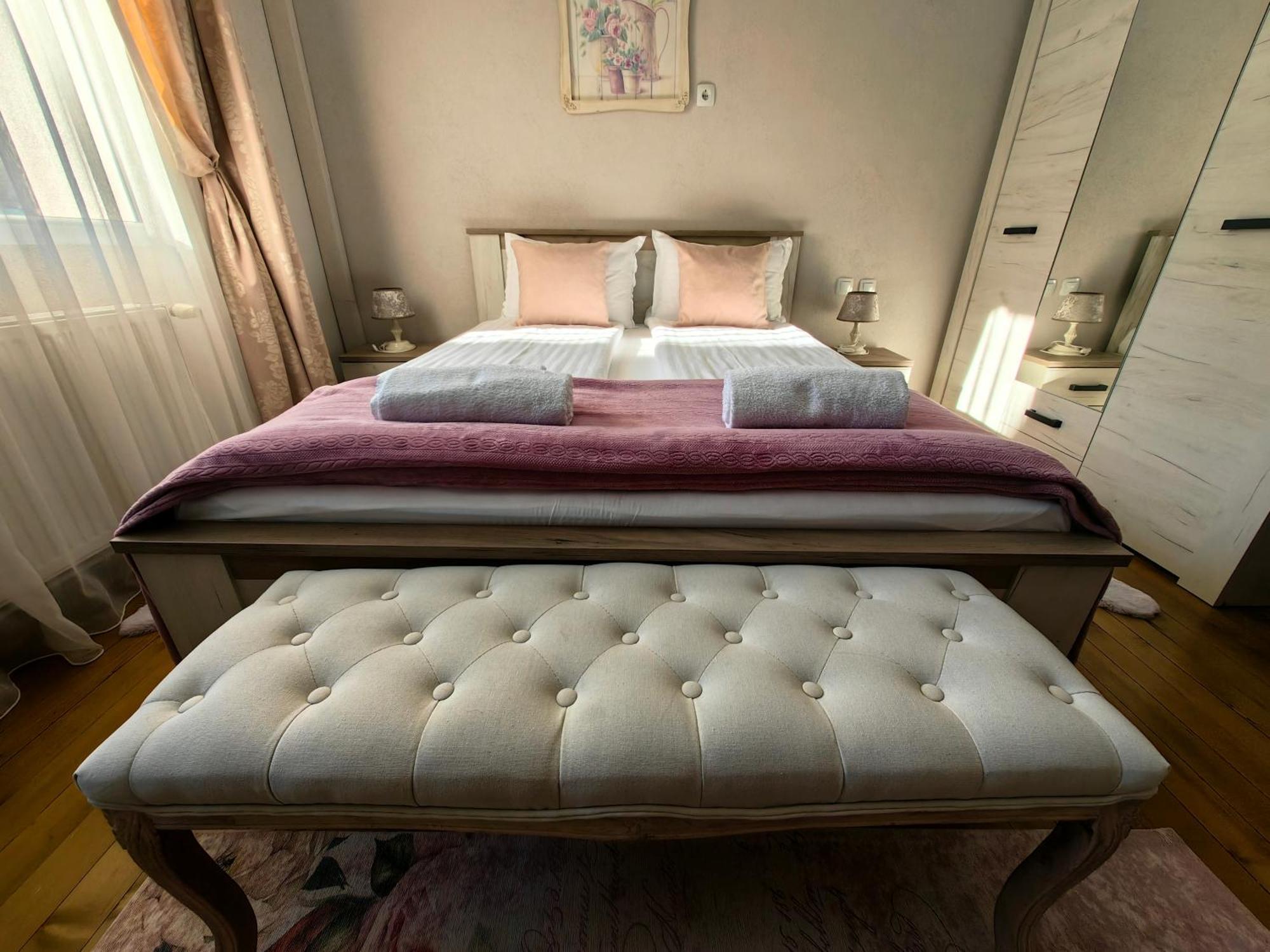 בנסקו Infinity Boutique Apartments מראה חיצוני תמונה