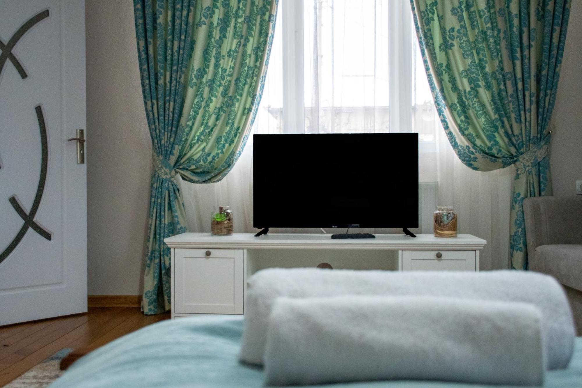בנסקו Infinity Boutique Apartments מראה חיצוני תמונה
